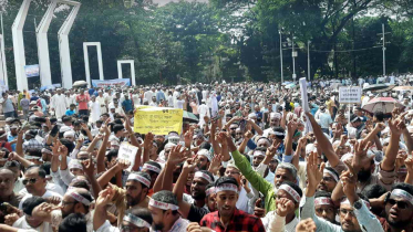হাজার হাজার শিক্ষকের সচিবালয় অভিমুখে যাত্রা