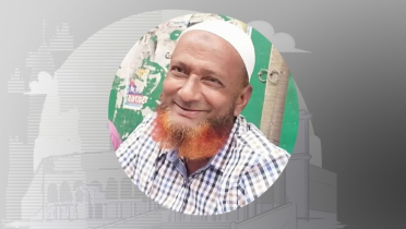 নামাজের মধ্যেই মারা গেলেন ব্যবসায়ী