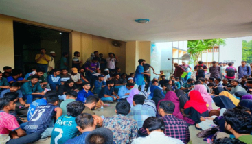 রাবিতে ৯ দফা দাবিতে শিক্ষার্থীদের বিক্ষোভ