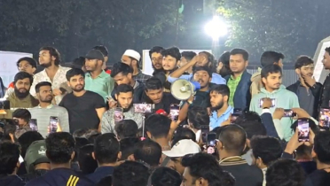 শাহবাগে জুলাই মঞ্চের কর্মী-সমর্থকদের অবস্থান শাহবাগে জুলাই মঞ্চের কর্মী-সমর্থকদের অবস্থান