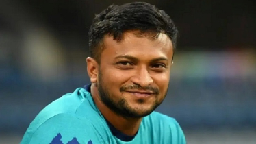 সাকিব ফিরলেন পিএসএলে