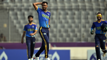 শরিফুলের ম্যাজিক ফিগার, ৯ রানে ৫ উইকেট