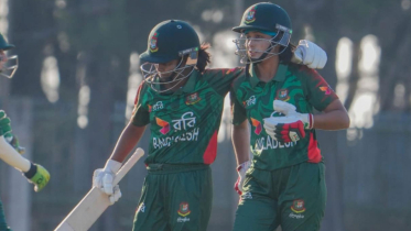 বোলিং-ব্যাটিংয়ে পাকিস্তানকে গুঁড়িয়ে দিল বাংলাদেশ বোলিং-ব্যাটিংয়ে পাকিস্তানকে গুঁড়িয়ে দিল বাংলাদেশ