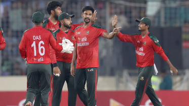 বড় লাফে সেরা দশে মুস্তাফিজ