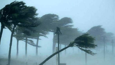 সাত জেলায় ৬০ কিমি বেগে ঝড়ের আশঙ্কা