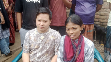 প্রেমের টানে দিনাজপুরে চীনা যুবক
