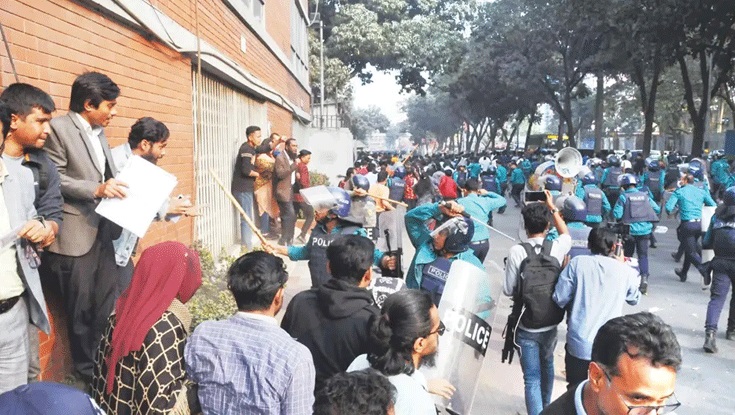 সচিবালয়ে পুলিশ-শিক্ষার্থীর ঘটনায় তদন্ত কমিটি সচিবালয়ে পুলিশ-শিক্ষার্থীর ঘটনায় তদন্ত কমিটি
