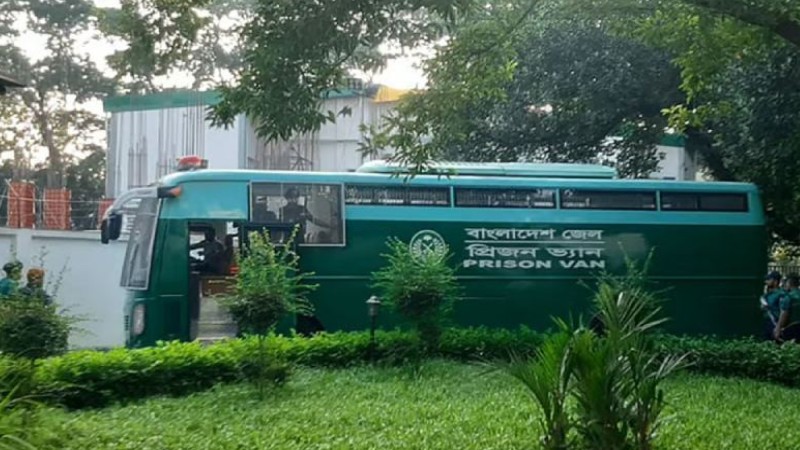 ১৫ সেনাকর্মকর্তাকে সাবজেলে রাখা হলো ১৫ সেনাকর্মকর্তাকে সাবজেলে রাখা হলো