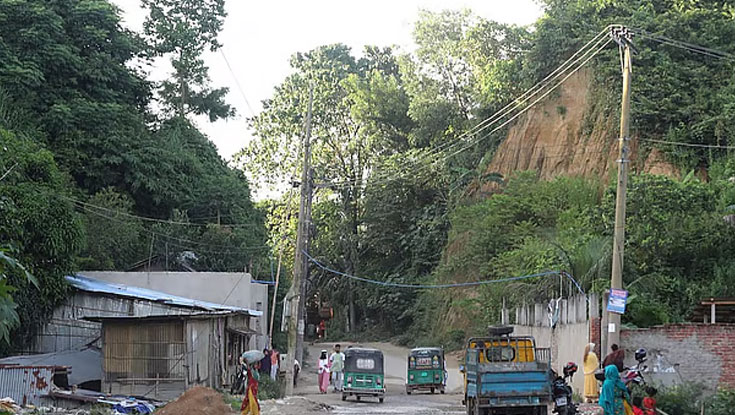 সলিমপুরে অভিযান চলছে, কাজ করছে ৩ হাজারের বেশি সদস্য