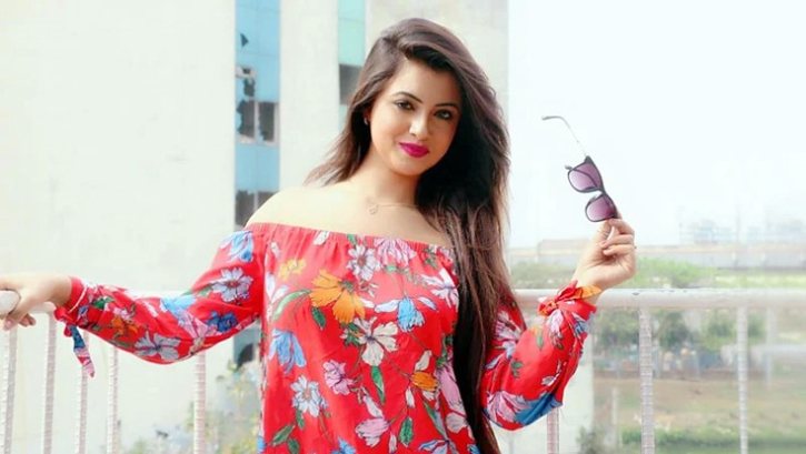 প্রশংসায় ভাসছেন নায়িকা সুবাহ প্রশংসায় ভাসছেন নায়িকা সুবাহ
