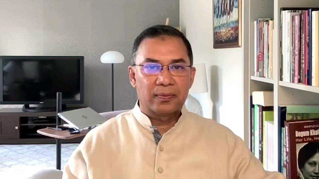 কেউ নিজের হাতে আইন তুলে নেবেন না: তারেক রহমান কেউ নিজের হাতে আইন তুলে নেবেন না: তারেক রহমান