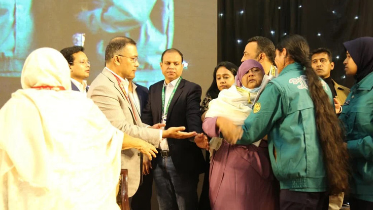 গুমের শিকার পরিবারের সঙ্গে তারেক রহমানের মতবিনিময়