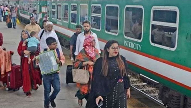 ট্রেনে ফিরতি যাত্রা : আজ মিলছে ২৯ মার্চের টিকিট