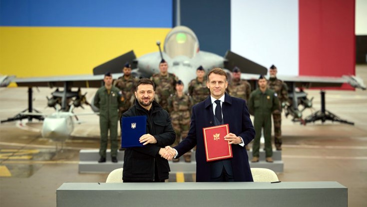 ফ্রান্স থেকে ১০০ রাফাল যুদ্ধবিমান পাচ্ছে ইউক্রেন