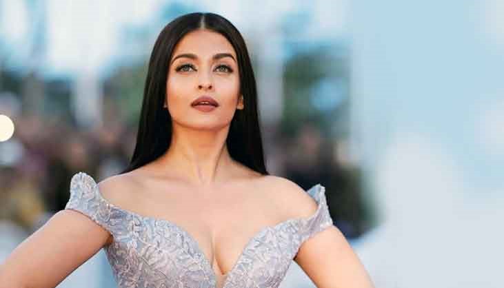 অন্তরঙ্গ ছবি ভাইরাল, আদালতে অভিনেত্রী