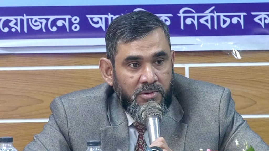 ‘ভোটকেন্দ্রে সাংবাদিক-পর্যবেক্ষকদের মোবাইল ফোন নিতে বাধা নেই’