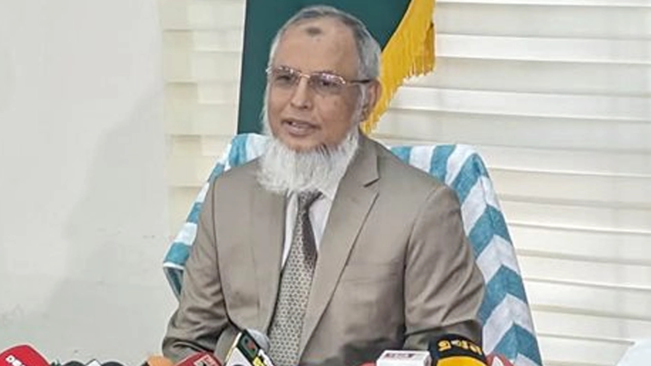 আদালতের নির্দেশ পেলে ভোট পুনর্গণনার সিদ্ধান্ত হবে: ইসি আনোয়ারুল