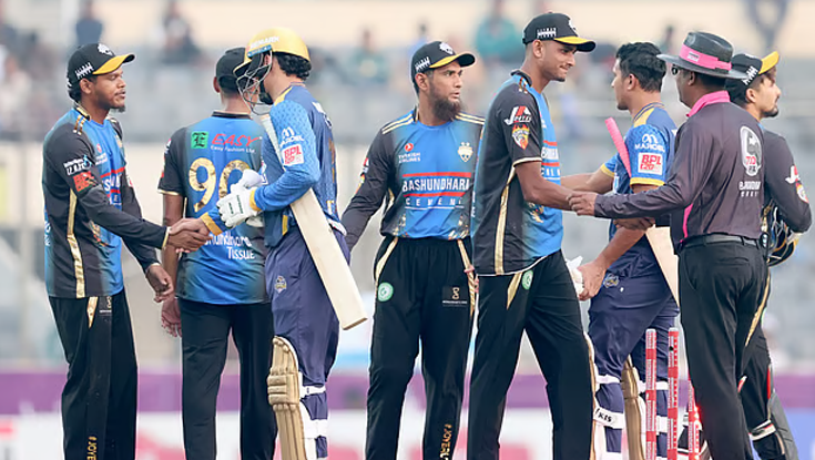 ঢাকাকে কাঁদিয়ে প্লে-অফে রংপুর