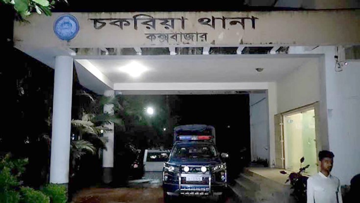 চুরি করতে গিয়ে পুলিশের স্ত্রীকে ধর্ষণের অভিযোগ চুরি করতে গিয়ে পুলিশের স্ত্রীকে ধর্ষণের অভিযোগ