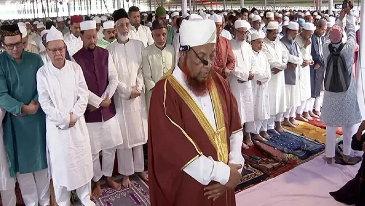 চট্টগ্রামে ঈদুল ফিতরের জামাত অনুষ্ঠিত