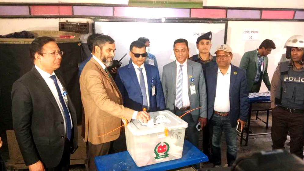 অসৎ উদ্দেশ্যে থাকলে কোনো ছাড় নয়: ইসি সানাউল্লাহ