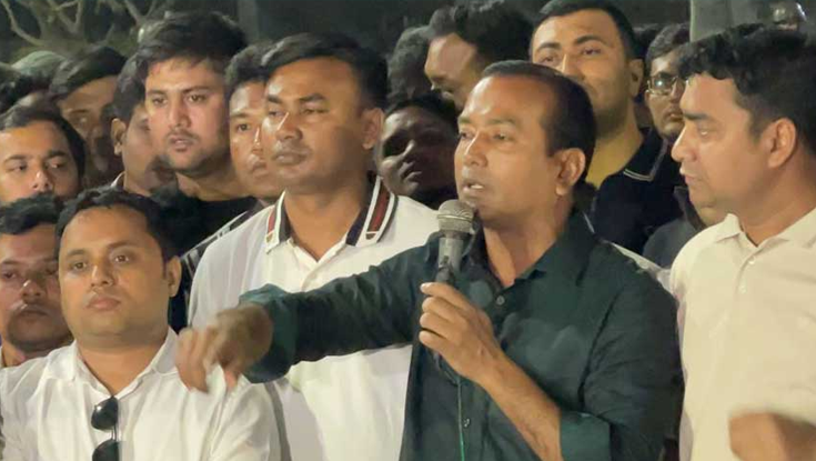 ইসির আশ্বাসে নির্বাচন ভবন এলাকা ছাড়ল ছাত্রদল