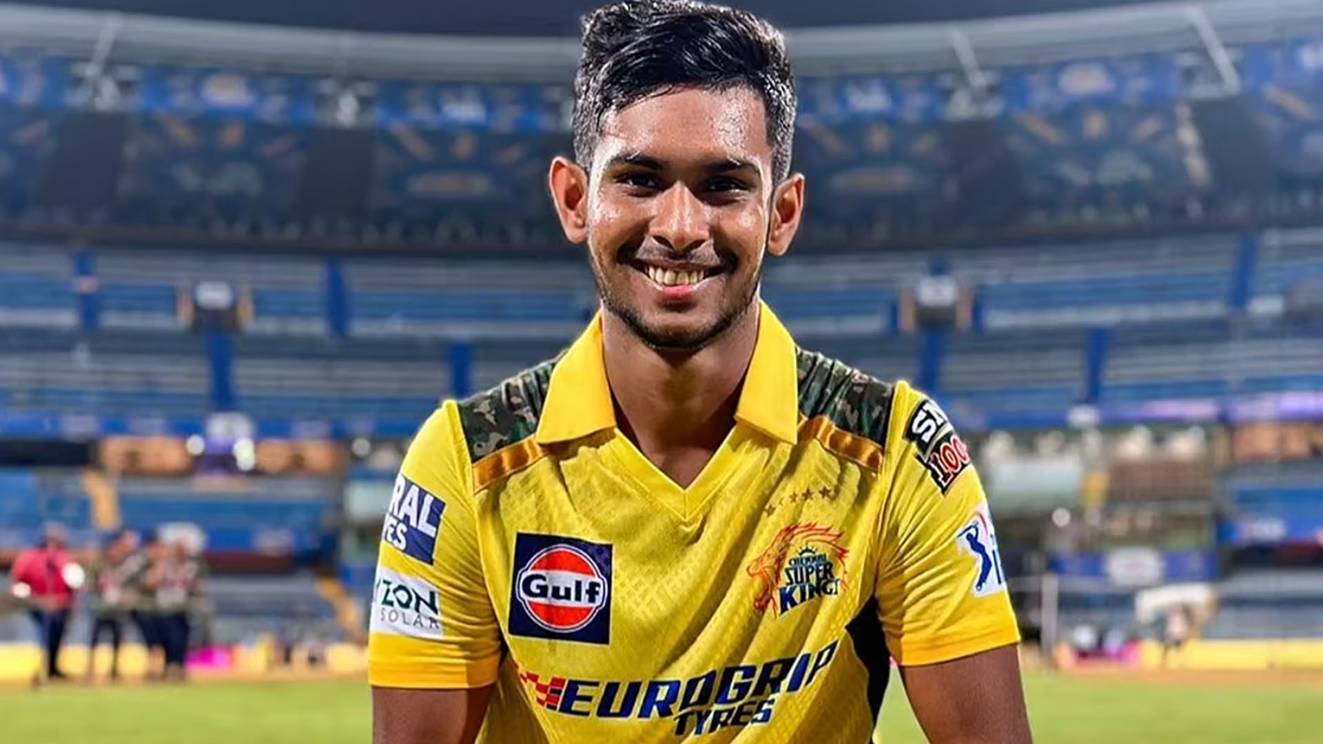 দ্বিতীয় সর্বোচ্চ দামে শ্রীলঙ্কান পেসারকে দলে নিলো কলকাতা