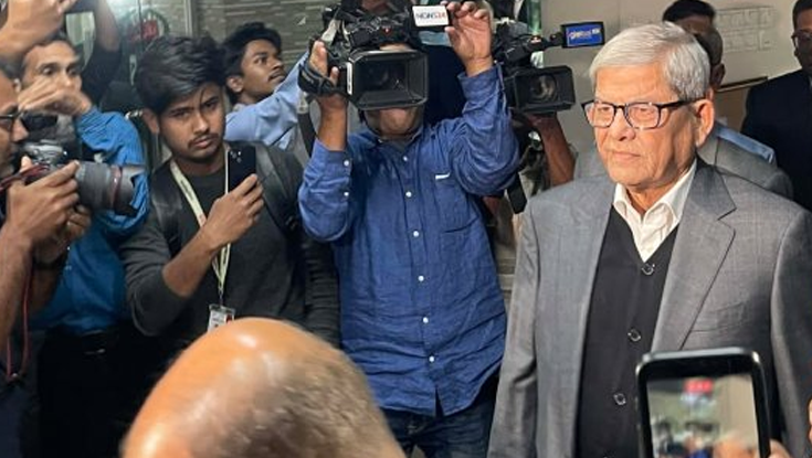 সিইসির সঙ্গে বৈঠক করতে নির্বাচন কমিশনে মির্জা ফখরুল