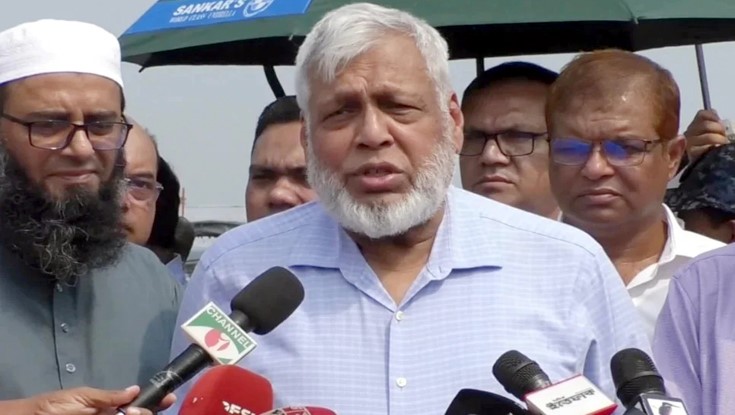 ‘রেলের জমি থেকে মণ্ডপ সরানো নিয়ে বিভ্রান্তি ছড়ানো হচ্ছে’ ‘রেলের জমি থেকে মণ্ডপ সরানো নিয়ে বিভ্রান্তি ছড়ানো হচ্ছে’