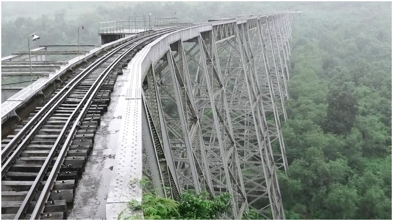 মিয়ানমারে ঐতিহাসিক রেলসেতু উড়িয়ে দিলো বিদ্রোহীরা মিয়ানমারে ঐতিহাসিক রেলসেতু উড়িয়ে দিলো বিদ্রোহীরা