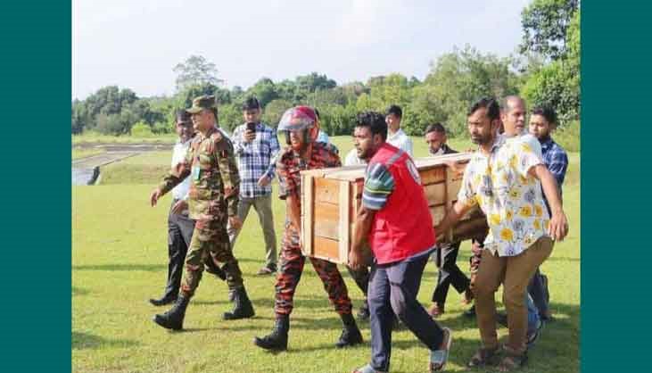 এয়ার অ্যাম্বুলেন্সে নিজ বাড়িতে নেয়া হলো খুবি শিক্ষার্থীর মরদেহ