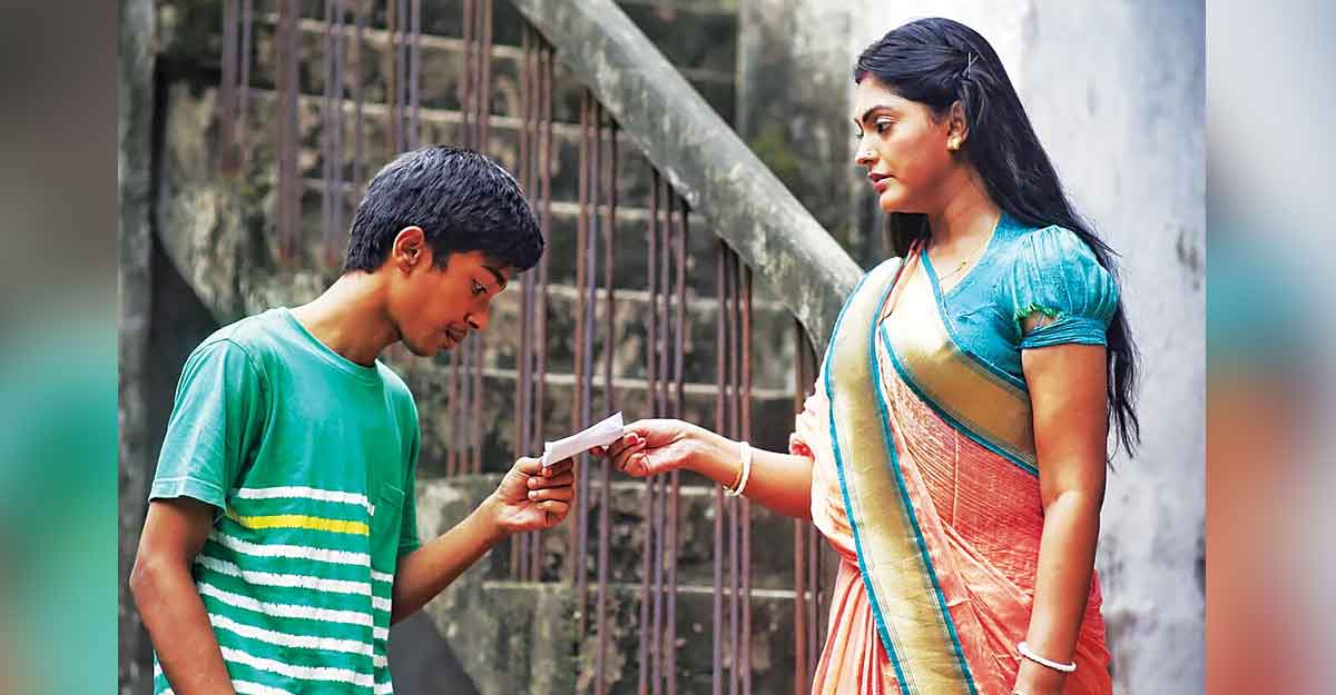 অল্প বয়সীরা যে কারণে বেশি বয়সী নারীর প্রেমে পড়ে অল্প বয়সীরা যে কারণে বেশি বয়সী নারীর প্রেমে পড়ে