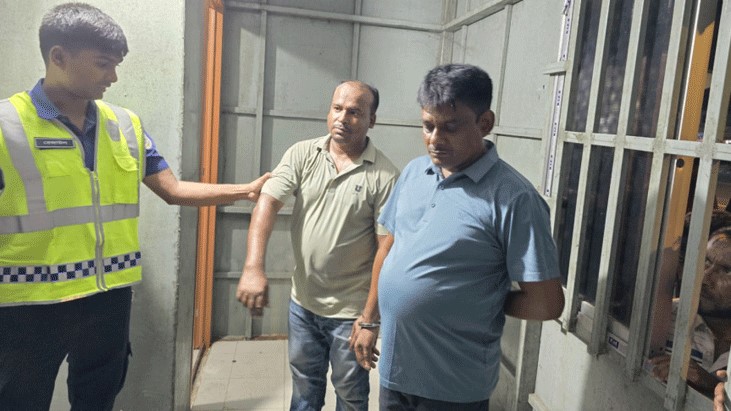 ডাকাতির প্রস্তুতিকালে ২ ভুয়া র্যাব আটক ডাকাতির প্রস্তুতিকালে ২ ভুয়া র্যাব আটক
