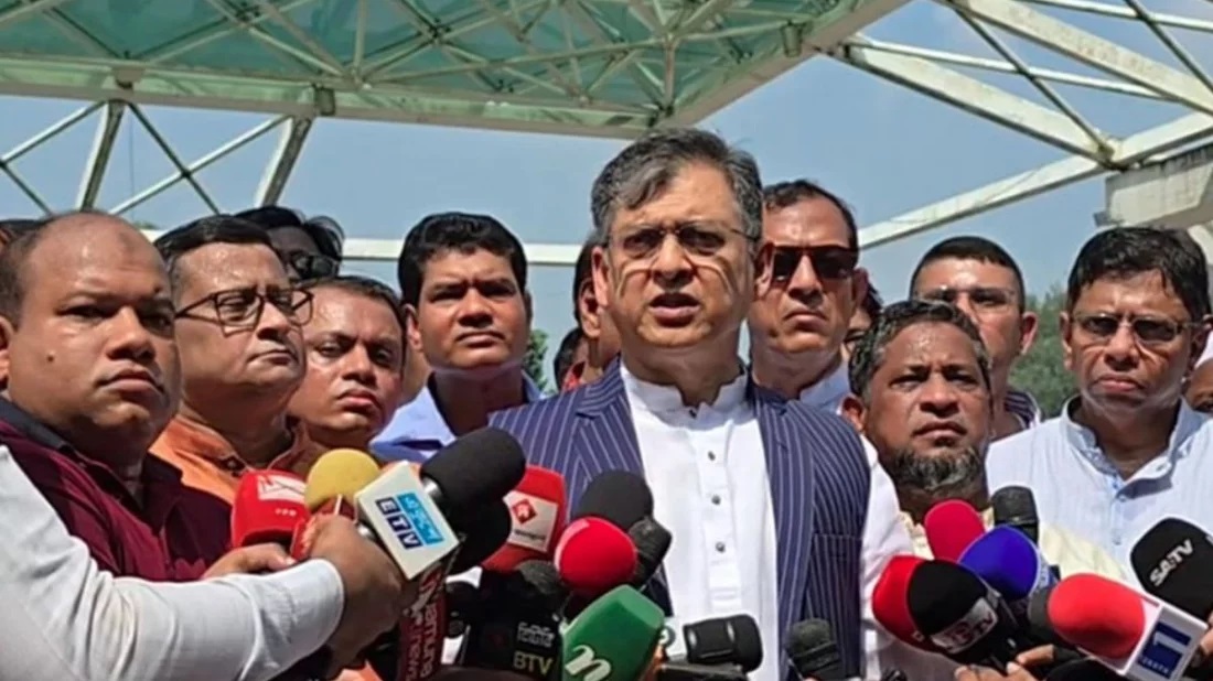 ‘জুলাই যোদ্ধাদের মধ্যে ফ্যাসিস্ট বাহিনী ঢুকেছে’ ‘জুলাই যোদ্ধাদের মধ্যে ফ্যাসিস্ট বাহিনী ঢুকেছে’
