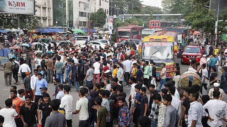 শাহবাগ ছাড়ল ছাত্রদল, যান চলাচল শুরু শাহবাগ ছাড়ল ছাত্রদল, যান চলাচল শুরু