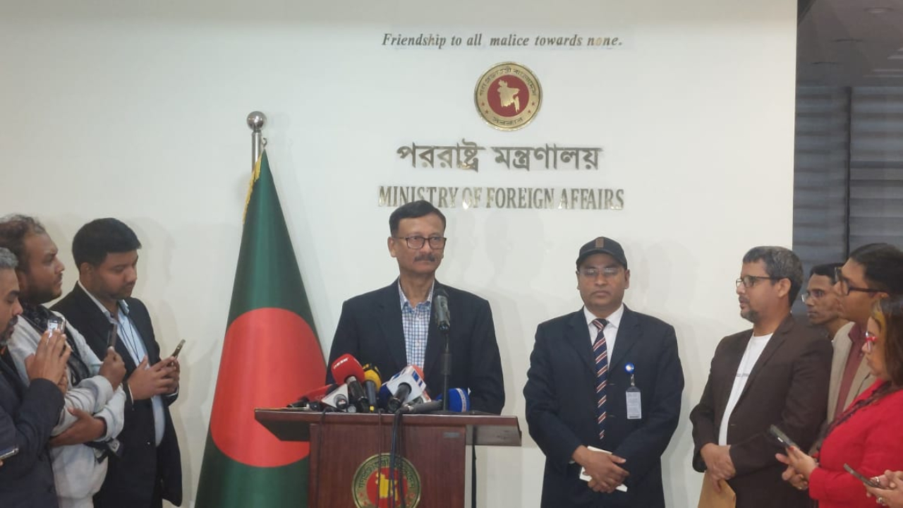 তারেক রহমানের ট্রাভেল পাস সম্পর্কে কোনো তথ্য নেই: পররাষ্ট্র উপদেষ্টা