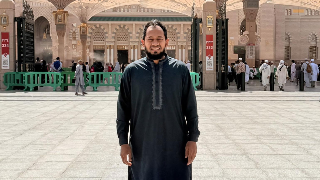 যুদ্ধে সৌদিতে আটকে মুশফিক, দেশে ফেরার আকুতি