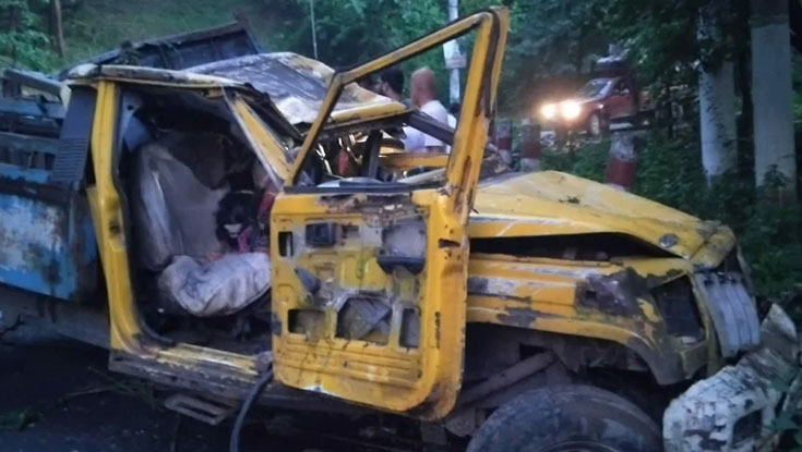 রাঙামাটিতে পিকআপ উল্টে নিহত ৪, আহত ৩