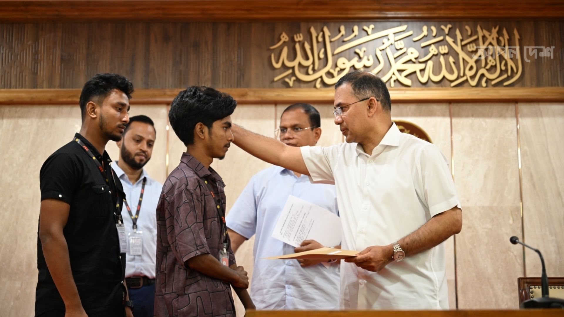 শহীদ পরিবারের ৭৪ জনকে চাকরির দিলেন প্রধানমন্ত্রী