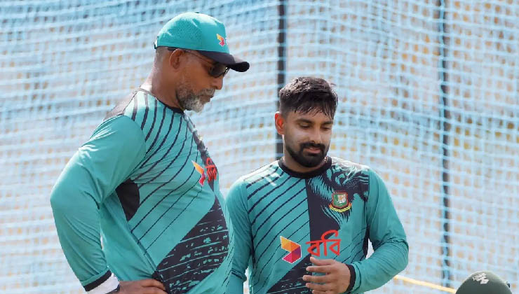 দ্বিতীয় টেস্টে লক্ষ্য জানালেন সিমন্স
