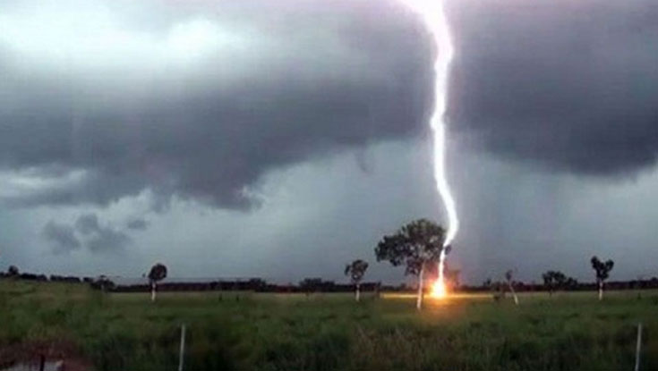 বজ্রপাতের জন্য যেসব অঞ্চল ঝুঁকিপূর্ণ