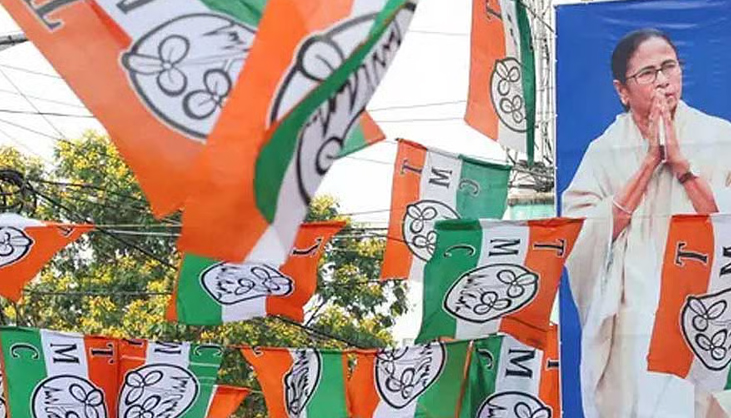 এবার দলীয় প্রতীক হারাচ্ছে তৃণমূল কংগ্রেস