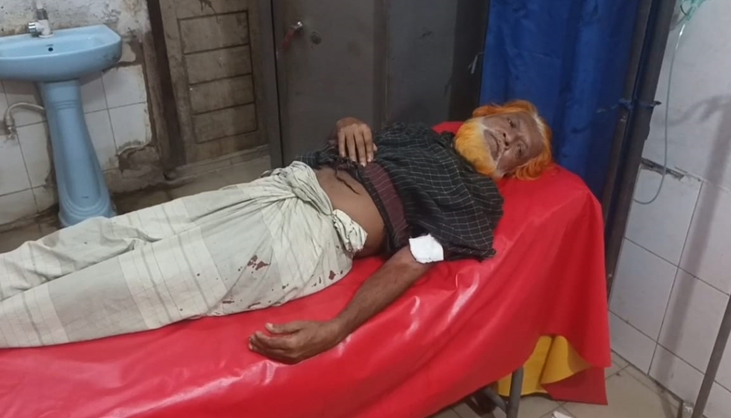 সালিসি বৈঠকে বৃদ্ধকে গুলি, অভিযুক্ত নাতি পলাতক