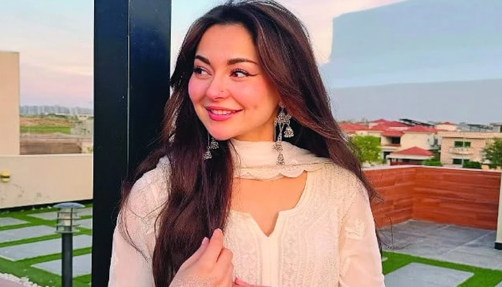 ফানায় কার সঙ্গে জুটি গড়ছেন হানিয়া আমির