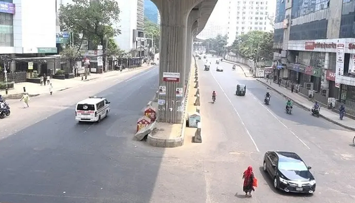 ঈদের ছুটিতে নীরবতা নেমে আসছে ঢাকায়