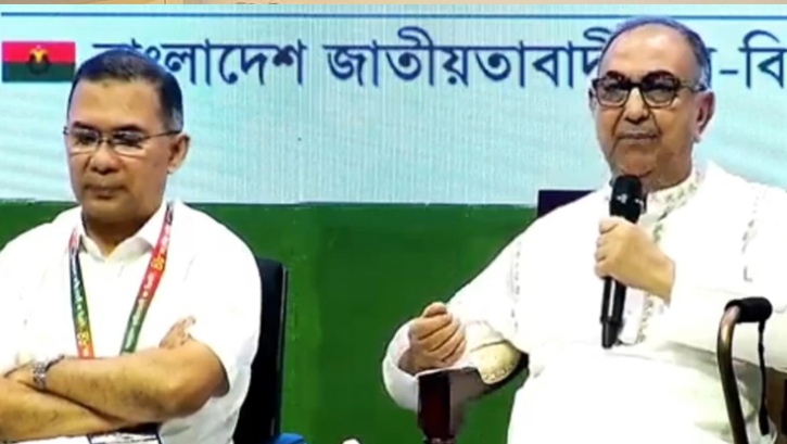 প্রধানমন্ত্রীর পাশে বসেই সতর্ক করলেন মির্জা আব্বাস