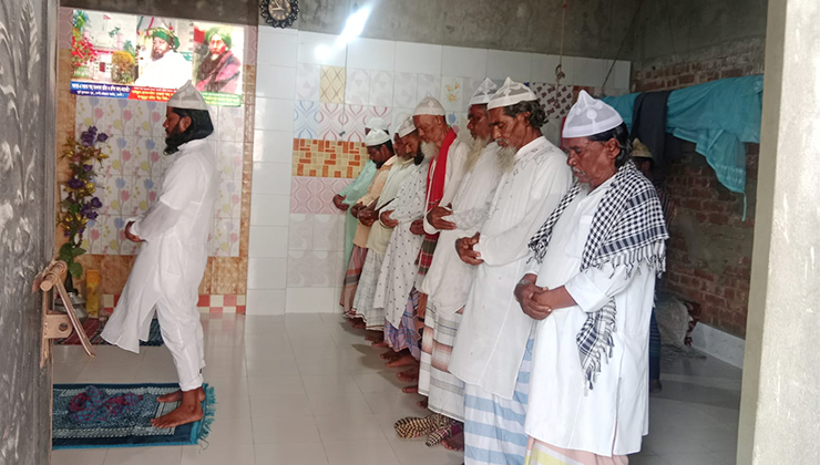 সৌদির সঙ্গে নোয়াখালীর তিন গ্রামে ঈদ উদযাপন