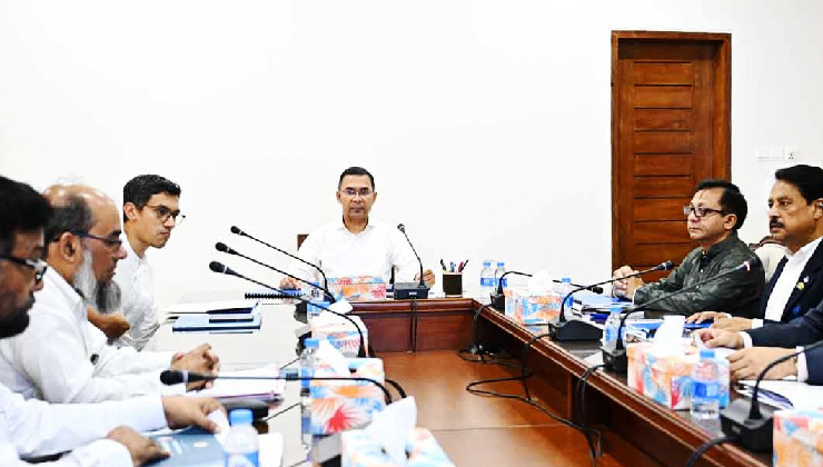 বিনিয়োগ আকৃষ্ট করতে রোড শো করবে সরকার