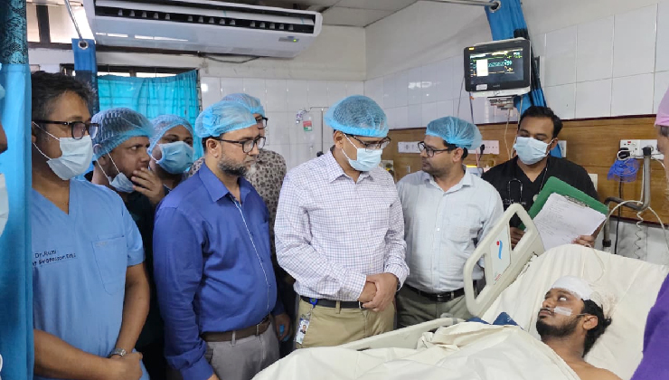 ডা. নাসিরকে দেখতে হাসপাতালে প্রধানমন্ত্রীর চিকিৎসক