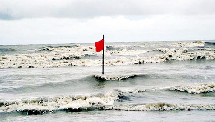 সমুদ্রবন্দরে ৩ নম্বর সতর্ক সংকেত